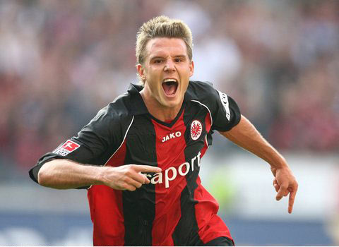 同时确保他 同时确保他